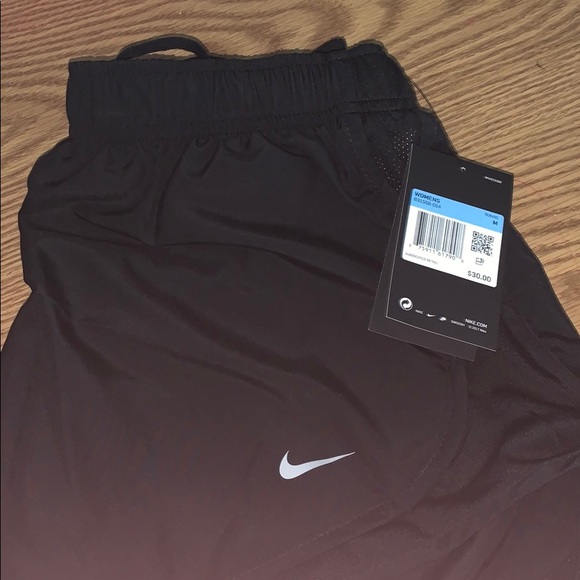 Pants - BRAND NEW NIKE BLACK RUNNING SHORTS